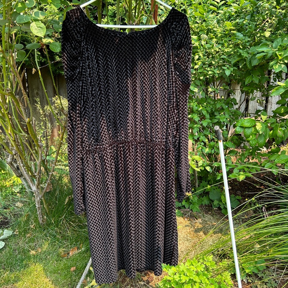 Apt.9 plus velvety dress elastic waist plus Sz 2X  polyester/spandex textured.